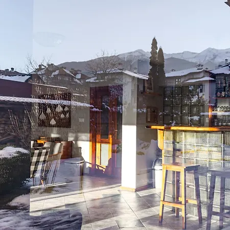 Hébergement de vacances Eight *